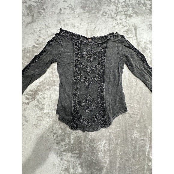 Free People Tops - Free People Top Women's Size Small Black Long Sleeve Textured Fabric Boho EUC